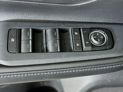 Used 2025 Toyota Grand Highlander AWD image 15