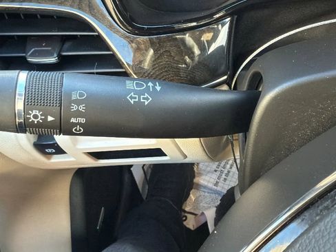 Used 2018 Cadillac CTS Luxury image 14