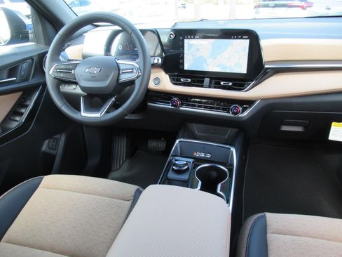 New 2026 Chevrolet Equinox ACTIV image 13