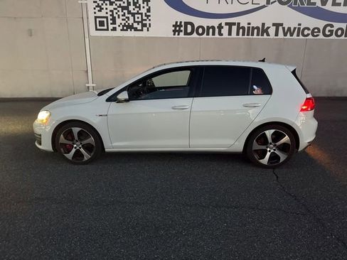 Used 2017 Volkswagen GTI Autobahn image 5