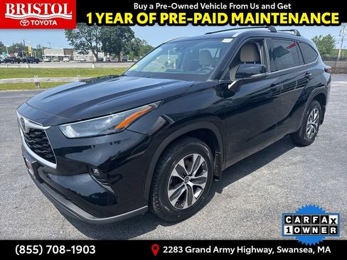 Used 2022 Toyota Highlander XLE image 2