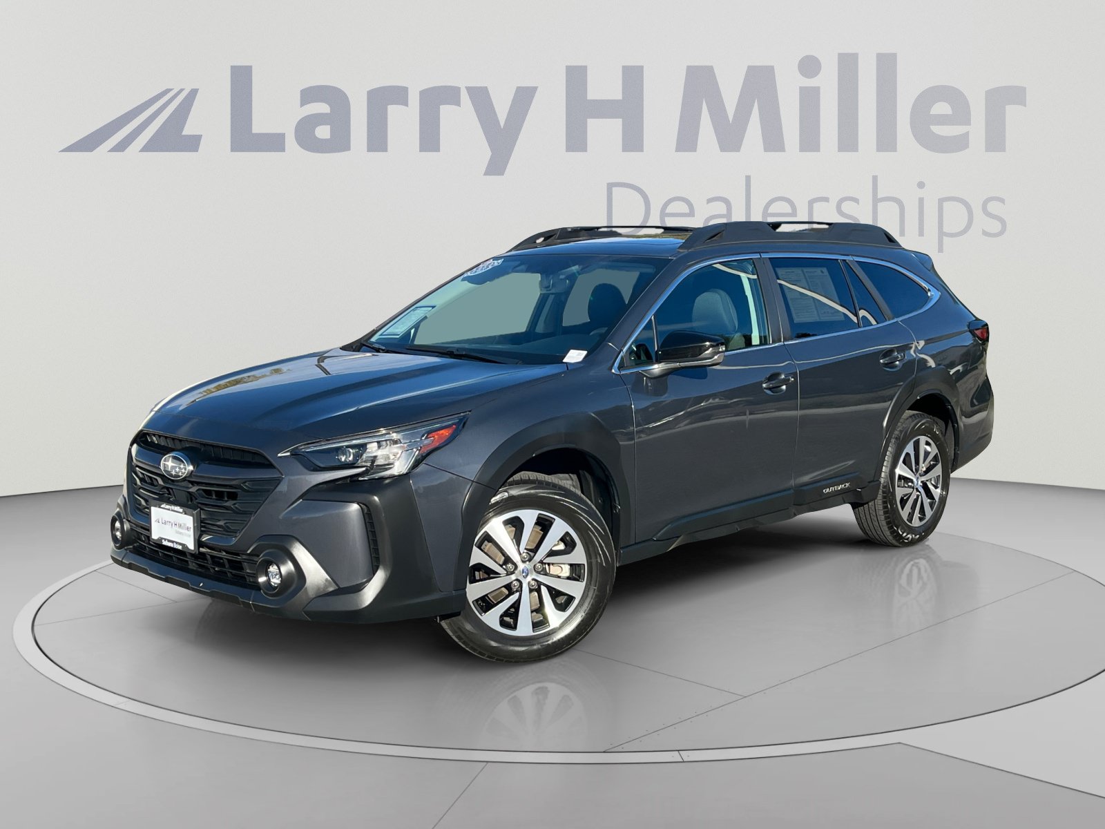 Certified 2024 Subaru Outback Premium AWD/4WD image 1