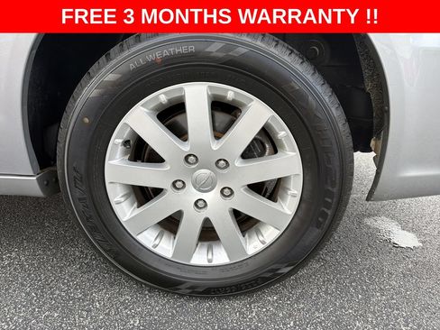 Used 2016 Chrysler Town & Country Touring FWD image 33