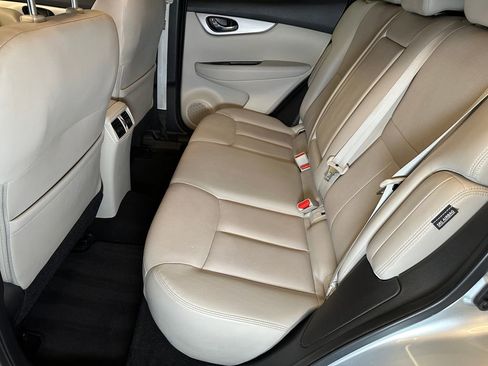 Used 2020 Nissan Rogue Sport SL w/ Premium Package FWD image 20