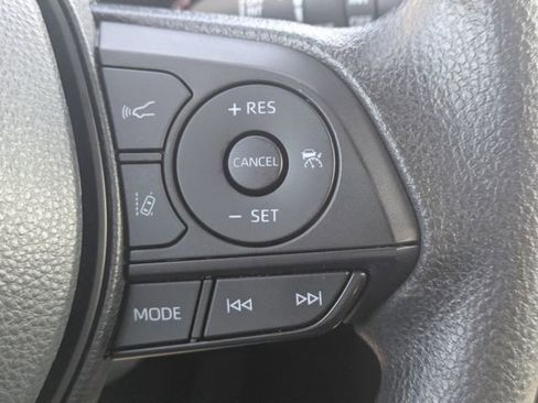 Used 2023 Toyota RAV4 XLE FWD image 25