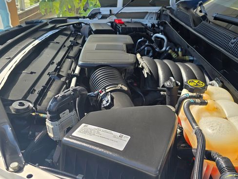 Used 2021 Chevrolet Suburban High Country image 45