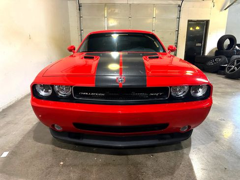 Used 2010 Dodge Challenger SRT8 image 4