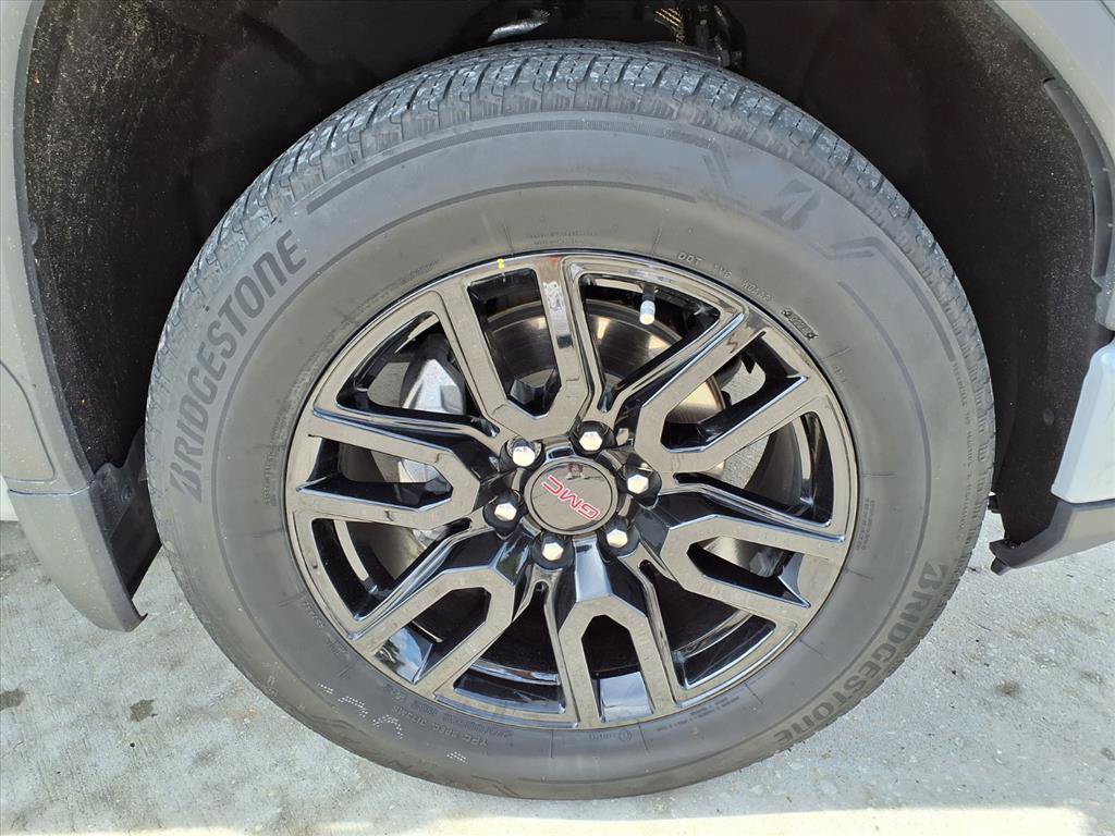 Used 2024 GMC Sierra 1500 Elevation RWD image 7