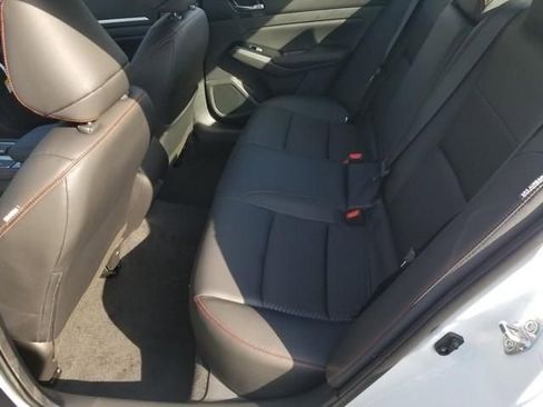 New 2025 Nissan Altima 2.5 SR image 10