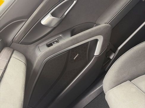 Used 2025 Porsche 718 Cayman GTS image 5