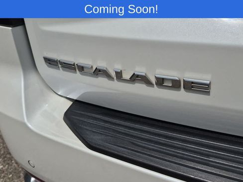 Used 2021 Cadillac Escalade ESV Premium Luxury w/ Driver Assist Tech Package RWD image 12