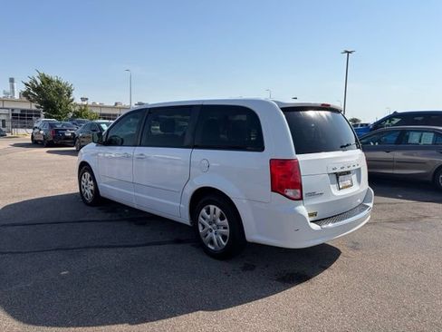 Used 2017 Dodge Grand Caravan SE w/ Power Window Group FWD image 5