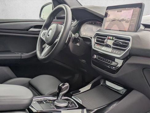 Used 2024 BMW X3 sDrive30i w/ Premium Package image 23
