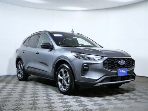 Certified 2025 Ford Escape ST-Line AWD/4WD image 27