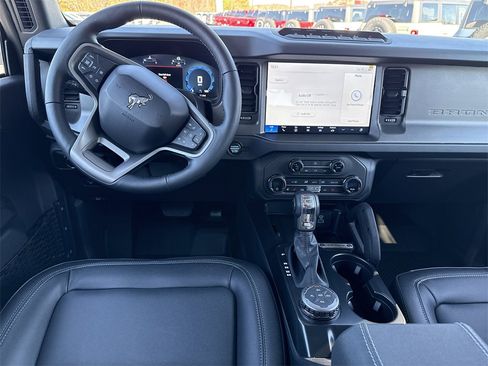 New 2025 Ford Bronco Badlands w/ Sasquatch Package image 23