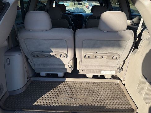 Used 2003 Dodge Grand Caravan Sport FWD image 24
