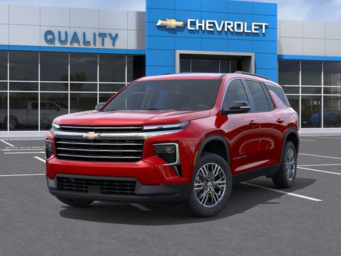 New 2026 Chevrolet Traverse LT w/ Driver Confidence Package FWD image 30