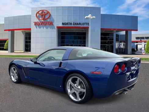 Used 2007 Chevrolet Corvette Coupe w/ Preferred Equipment Group RWD image 4