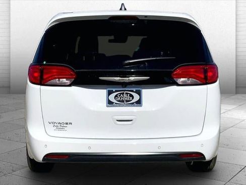 New 2026 Chrysler Voyager LX image 32