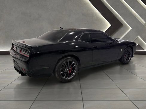 Used 2022 Dodge Challenger R/T Scat Pack w/ Plus Package RWD image 3