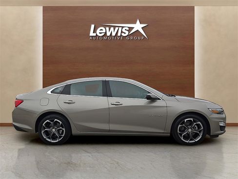 Used 2024 Chevrolet Malibu LT image 5