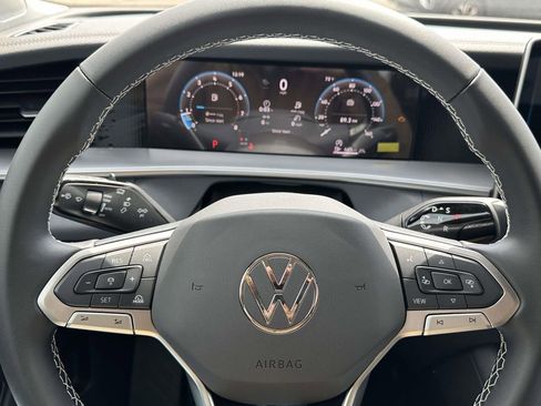 New 2026 Volkswagen Tiguan SE AWD/4WD image 15