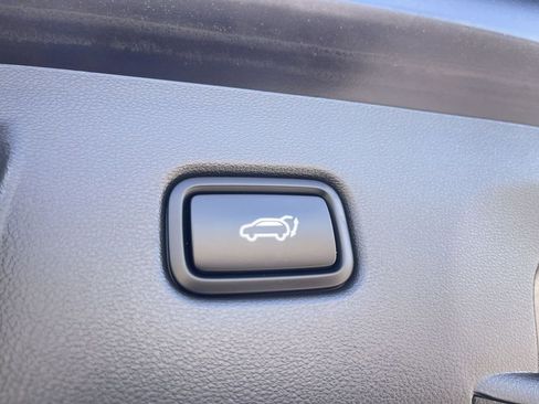 Used 2024 Hyundai Tucson Limited AWD/4WD image 17