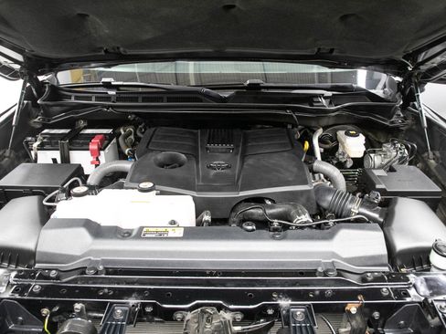 Used 2022 Toyota Tundra Limited AWD/4WD image 31