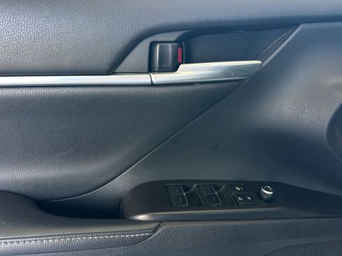 Used 2023 Toyota Camry XSE image 10