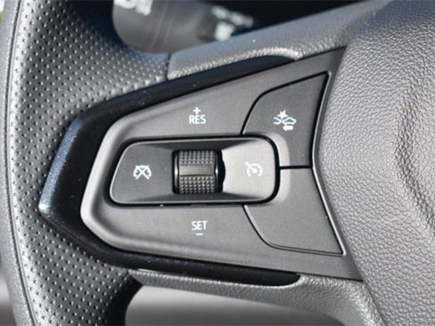 New 2026 Chevrolet Trax LT w/ LPO, Blackout Package image 24