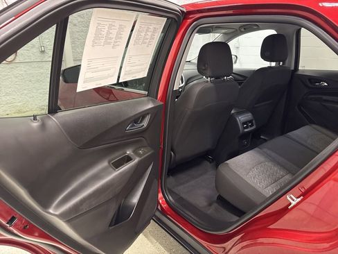 Used 2023 Chevrolet Equinox LT AWD/4WD image 29
