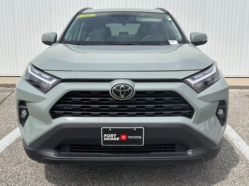 Used 2023 Toyota RAV4 XLE Premium AWD/4WD image 8