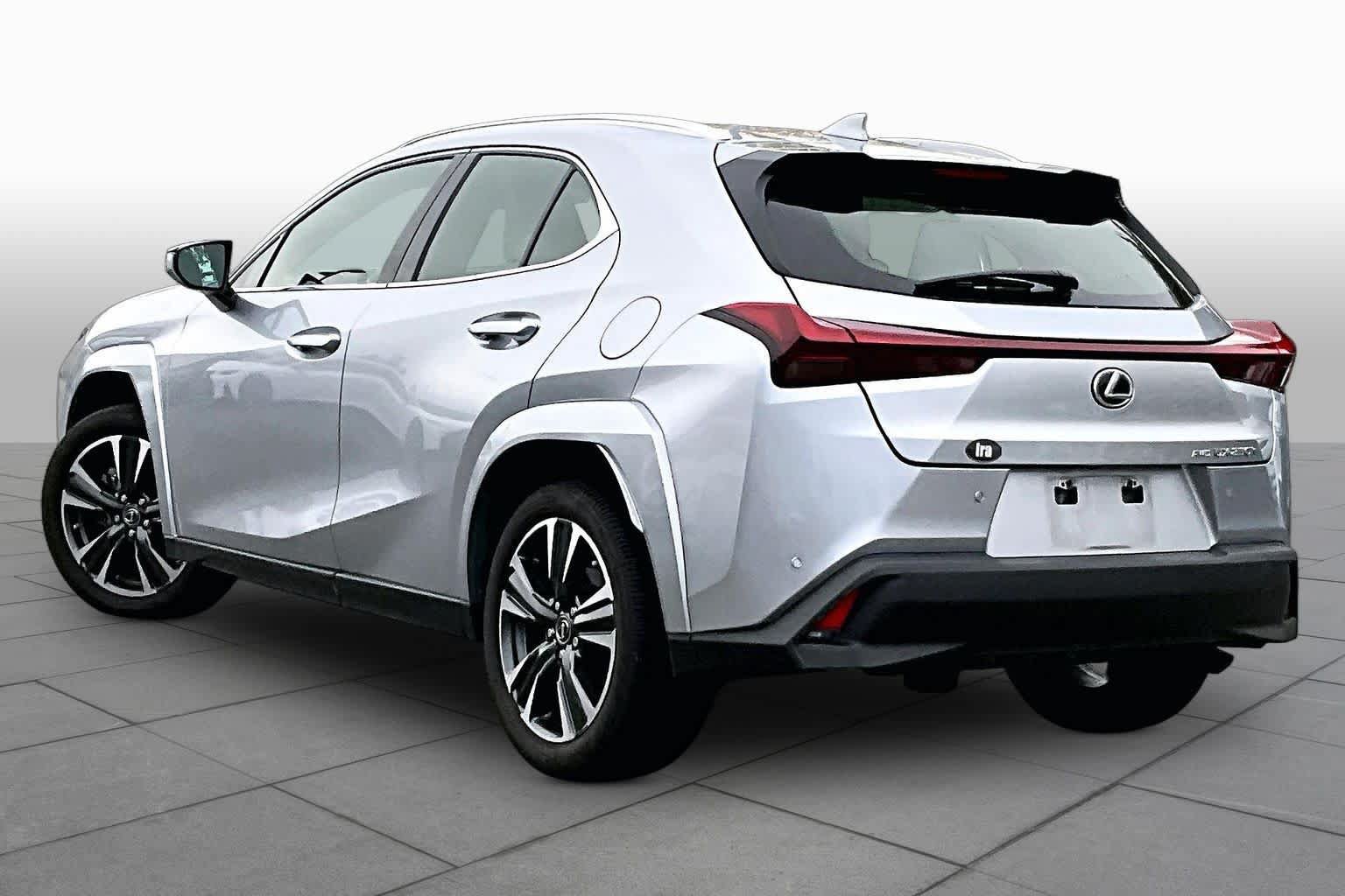 Used 2024 Lexus UX 250h AWD w/ Premium Package image 12