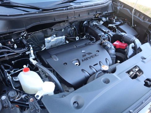 Used 2015 Mitsubishi Outlander Sport SE image 31