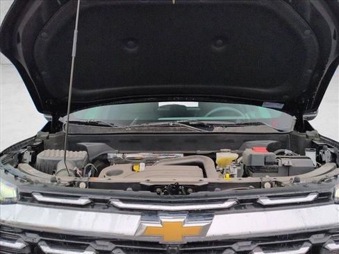 Used 2026 Chevrolet Equinox LT FWD image 17
