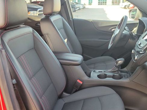 Used 2024 Chevrolet Equinox RS FWD image 18