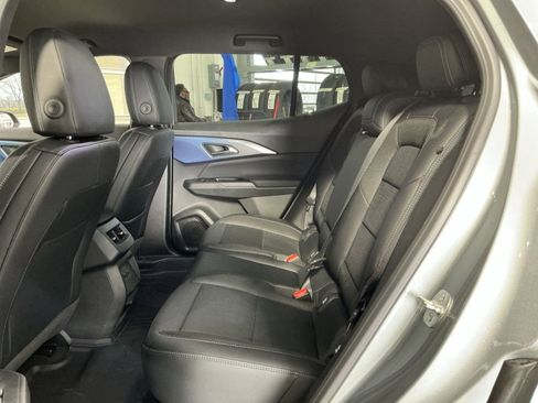 New 2026 Chevrolet Equinox EV LT image 31