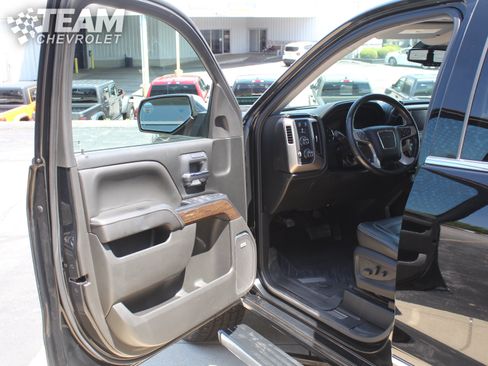 Used 2018 GMC Sierra 1500 Denali w/ Denali Ultimate Package AWD/4WD image 10
