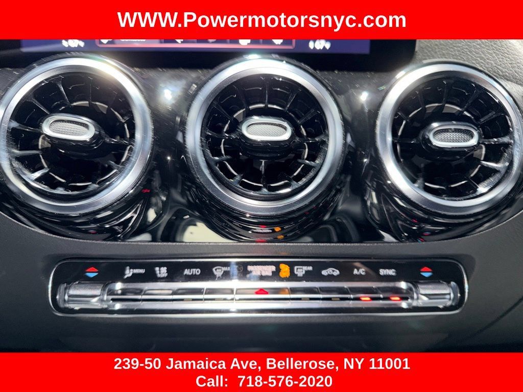 Used 2021 Mercedes-Benz GLA 250 4MATIC w/ Premium Package image 29