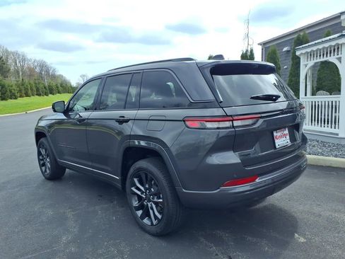 New 2026 Jeep Grand Cherokee Limited AWD/4WD image 3