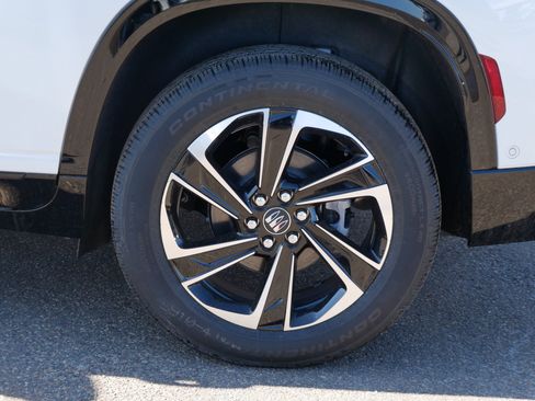 New 2026 Buick Enclave Sport Touring w/ Super Cruise Package image 3