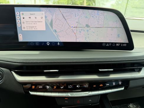 Certified 2025 Cadillac XT4 Premium Luxury FWD image 22