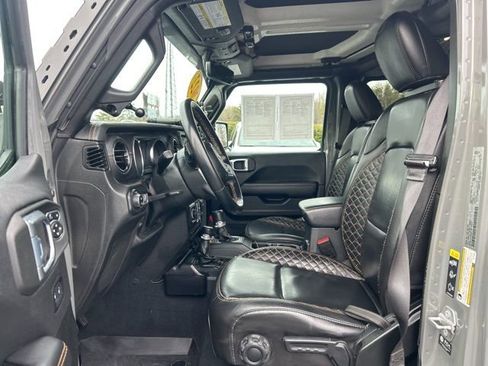 Used 2022 Jeep Gladiator Overland image 13