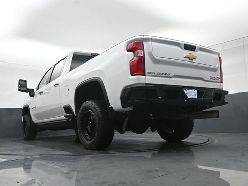 Used 2022 Chevrolet Silverado 2500 High Country w/ Safety Package II image 80