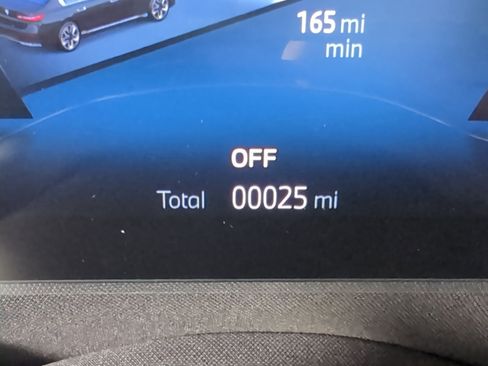 New 2025 BMW i7 eDrive50 w/ Premium Package image 18