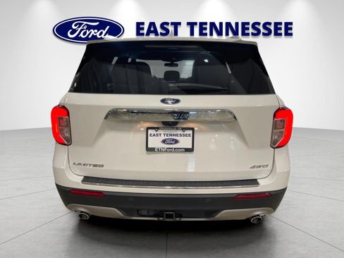Used 2021 Ford Explorer Limited w/ Equipment Group 301A AWD/4WD image 4