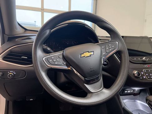 Used 2023 Chevrolet Malibu LT image 14