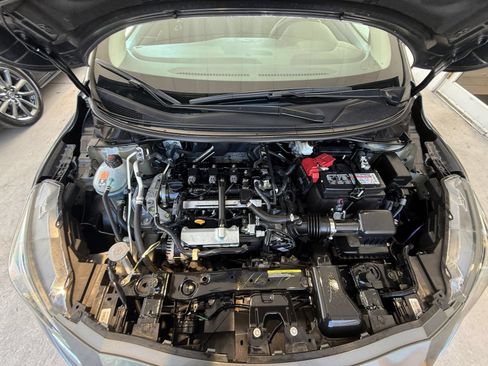 Used 2025 Nissan Versa SV FWD image 30