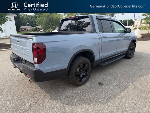 Used 2025 Honda Ridgeline Black Edition image 9