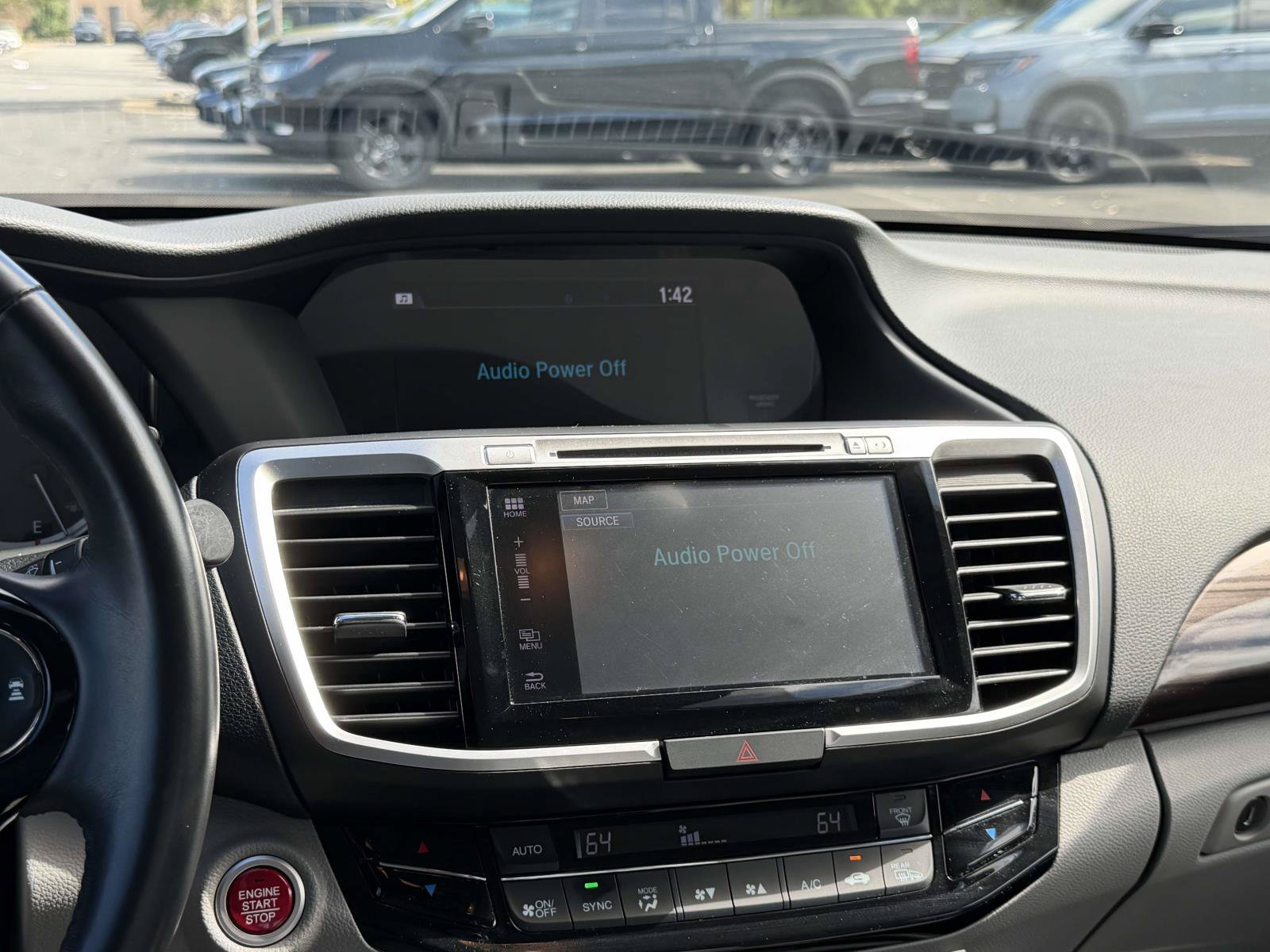 Used 2017 Honda Accord Touring image 10